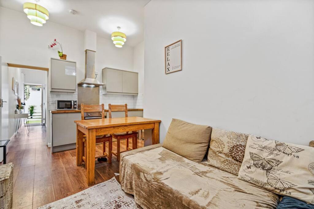 Two Bedroom With Patio Close To Hyde Park Ed4 London Eksteriør bilde